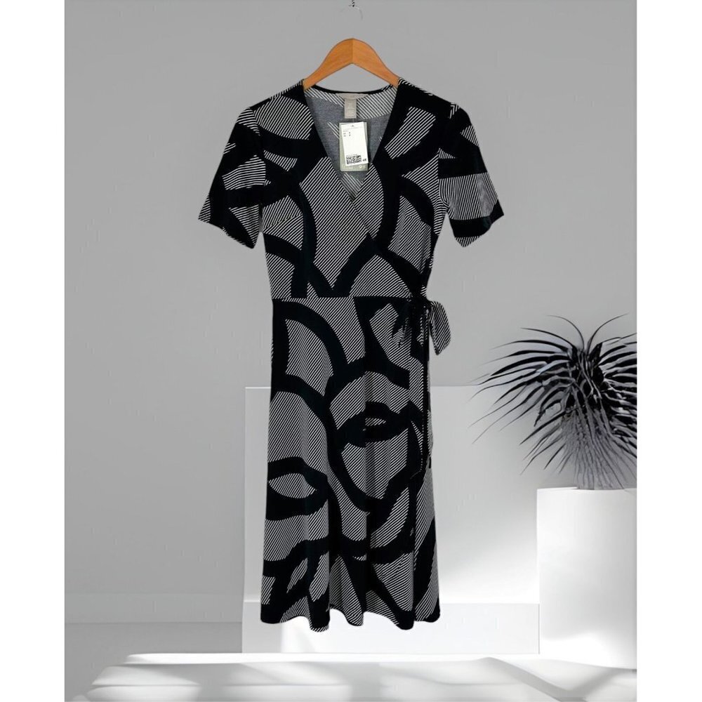 NEW/NWT H&M Black White Striped Jersey Short Sleeve Wrap Dress Size Small - Picture 2 of 6